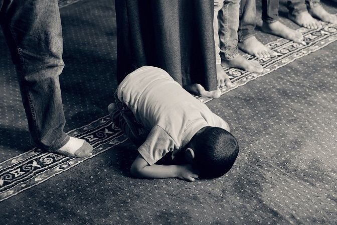 Amalan-amalan Sunnah Keutamaan Shalat Berjamaah