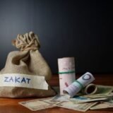 Orang Yang Berhak Menerima Zakat